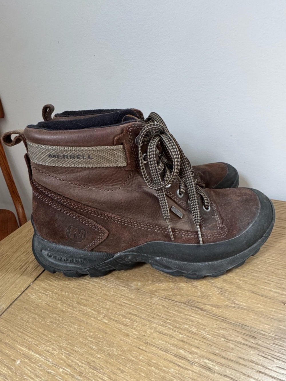 Merrell Men's Dark Brown Lace-Up Hiking Boots